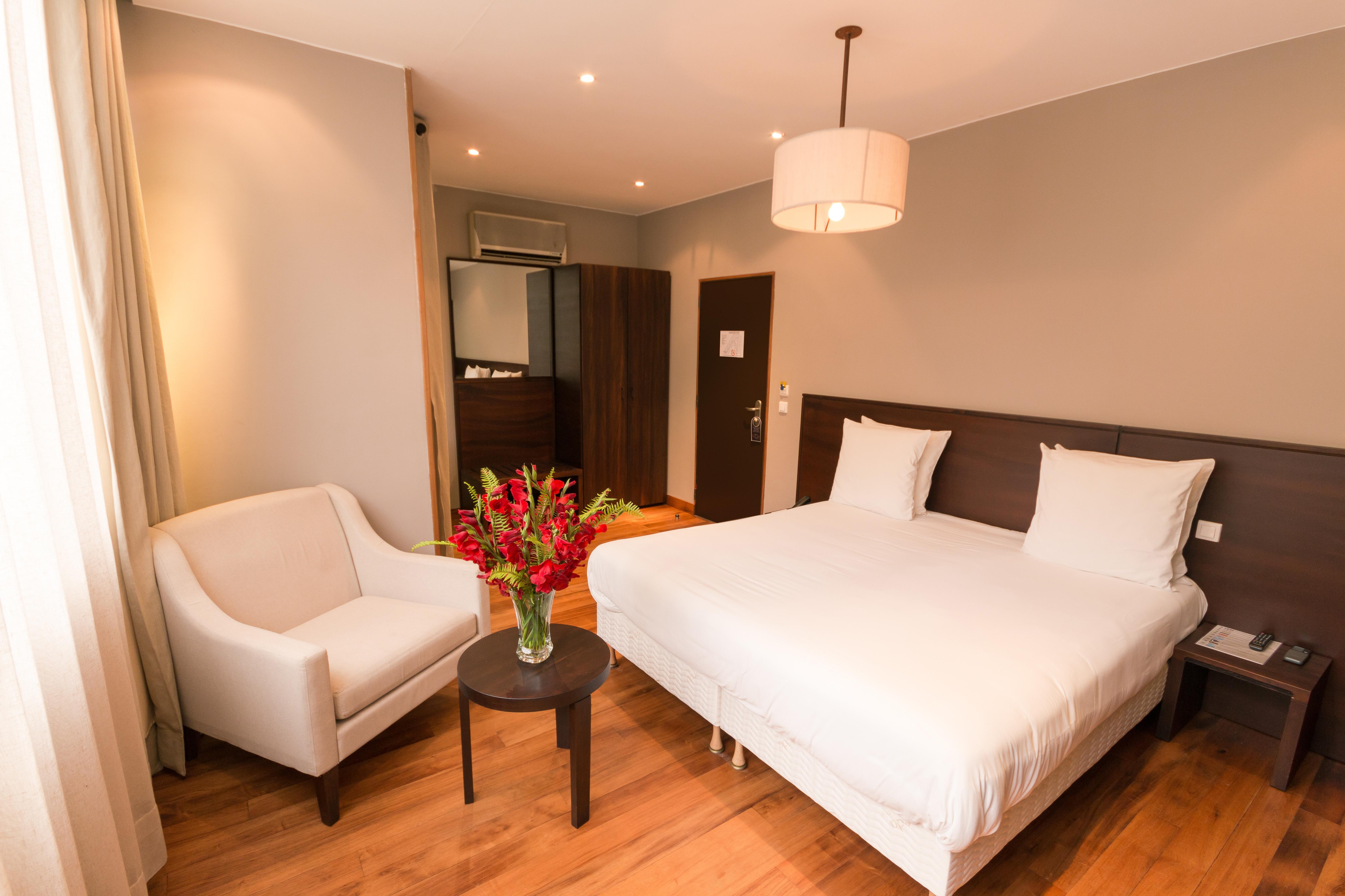 โลฟร์ โฮเต็ล แอนด์ สปา Hotel อันตานานารีโว ภายนอก รูปภาพ