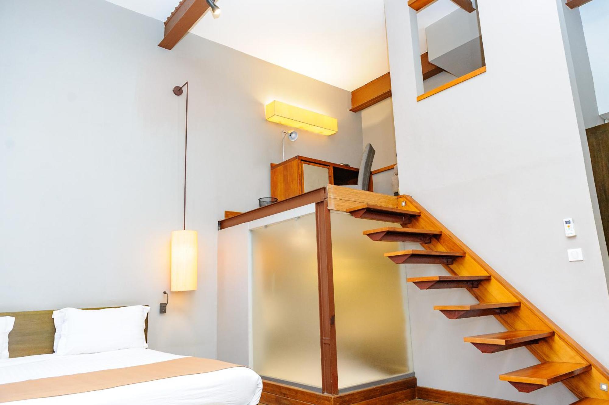 โลฟร์ โฮเต็ล แอนด์ สปา Hotel อันตานานารีโว ภายนอก รูปภาพ