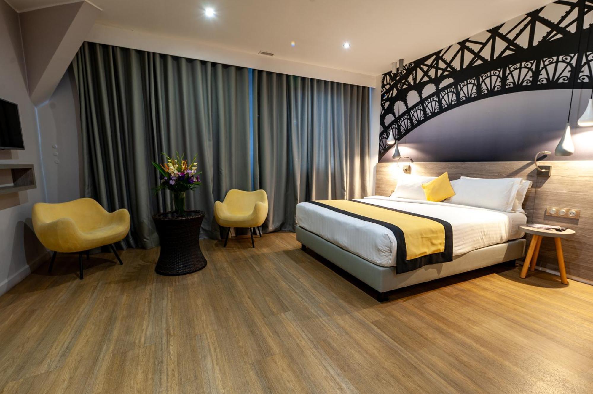 โลฟร์ โฮเต็ล แอนด์ สปา Hotel อันตานานารีโว ภายนอก รูปภาพ